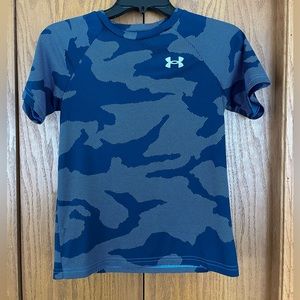 EUC Boys Under Armour shirt